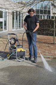 Vysokotlaký čistič POWERPLUS POWXG9009 

 obrázek produktu 9 z 9