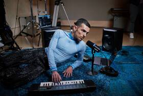 Mikrofon Shure MV7+ se stojanem černý

 obrázek produktu 8 z 10