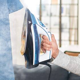 Žehlička Black+Decker BXIR2402E bílá/modrá

 obrázek produktu 6 z 9