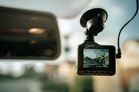 Autokamera CEL-TEC K4 Dual GPS šedá

 obrázek produktu 6 z 11