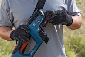 Křovinořez Bosch Professional 18V-23 (bez baterie) 

 obrázek produktu 6 z 7