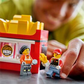 Stavebnice LEGO® City 60488 Pojízdné občerstvení s hranolky 

 obrázek produktu 5 z 8