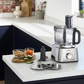 Kuchyňský robot KENWOOD FDP65820SI stříbrná barva
