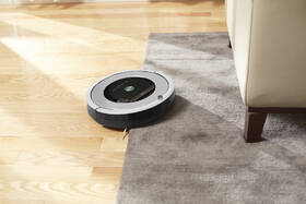 Robotický vysavač iRobot 886 stříbrný

 obrázek produktu 9 z 13