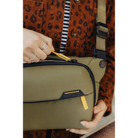 Brašna Peak Design Everyday Sling 3L (v2) khaki

 obrázek produktu 6 z 6