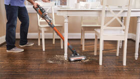 Tyčový vysavač Black-Decker BHFEV182C-QW (s baterií) 

 obrázek produktu 7 z 19