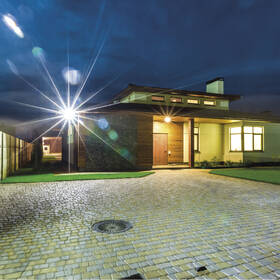 Reflektor EMOS INOVO 10W 1100LM IP65 NW černá barva
