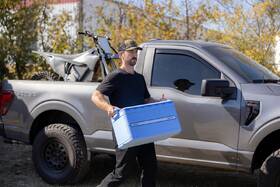 Chladicí box Coleman Snap-N-Go 35qt Daydream modrý

 obrázek produktu 6 z 17