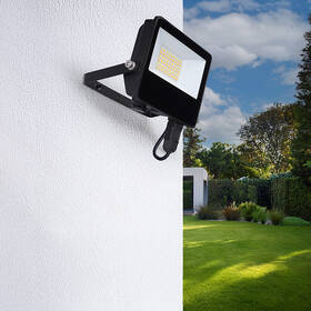 Reflektor Solight TOP, 20W, max. 2600lm, 3CCT, 2 režimy, IP65 černý

 obrázek produktu 4 z 5