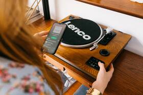 Gramofon Lenco LS-55 černý/béžový

 obrázek produktu 8 z 10