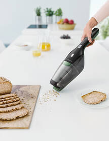 Tyčový vysavač Electrolux EER7GREEN černý/zelený

 obrázek produktu 7 z 7