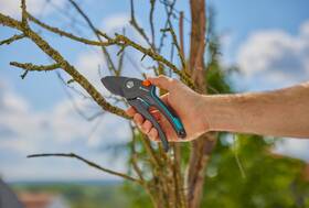 Nůžky zahradní Gardena PremiumCut 

 obrázek produktu 2 z 2