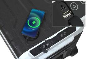 Autochladnička Compass ONYX černá

 obrázek produktu 3 z 7
