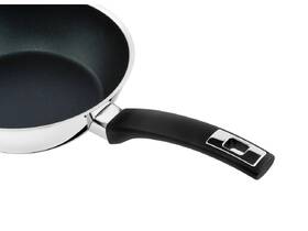Pánev Kolimax 22 cm černá

 obrázek produktu 2 z 3
