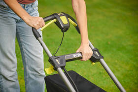 Sekačka Ryobi RY18LMX40C-150 (s baterií) 

 obrázek produktu 1 z 4