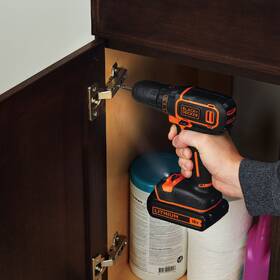 Vrtací šroubovák Black-Decker BDCDC18-QW (s baterií) 

 obrázek produktu 1 z 2