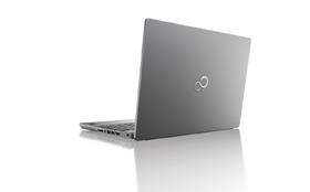 Notebook Fujitsu Celsius H5511 šedá barva
