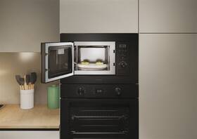 Mikrovlnná trouba Candy CA20FMW7NB černá barva
