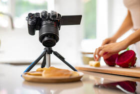 Digitální fotoaparát Nikon Z 30 + 16-50 VR Vlogger kit černá barva
