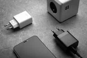 Nabíječka do sítě FIXED 17W Smart Rapid Charge, 2x USB + micro USB kabel 1m černá

 obrázek produktu 5 z 7