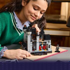 Stavebnice LEGO® Wednesday 76788 Akademie Nevermore 

 obrázek produktu 5 z 9