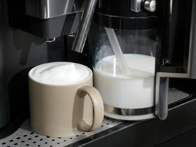 Espresso Electrolux EBC65X 

 obrázek produktu 8 z 11