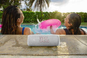 Přenosný reproduktor JBL FLIP 6 bílý

 obrázek produktu 9 z 11
