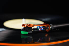 Gramofon Fosi Audio Luna 3 černý/oranžový

 obrázek produktu 10 z 15