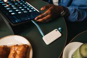 SSD externí Verbatim Pocket SSD 256GB + 2x obal bílý

 obrázek produktu 6 z 9