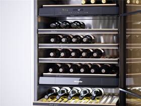 Vinotéka Miele KWT 6722 iGS-1 Prosklená dvířka černá

 obrázek produktu 3 z 10