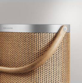 Přenosný reproduktor Bang & Olufsen BeoSound A5 stříbrný/béžový

 obrázek produktu 6 z 10