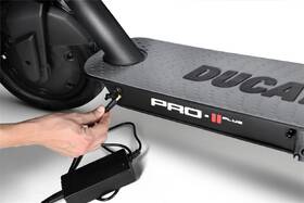 Elektrická koloběžka Ducati PRO-II PLUS 

 obrázek produktu 7 z 12