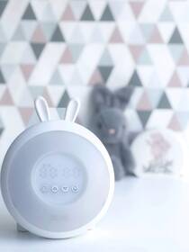 Dětská LED lampička Rabbit & Friends zajíček s budíkem bílá

 obrázek produktu 3 z 3