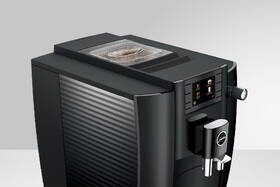 Automatický kávovar Jura E6 Piano Black černá barva
