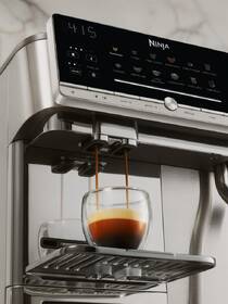 Automatický kávovar Ninja AE1051EU AutoBarista Pro černý/stříbrný

 obrázek produktu 5 z 13