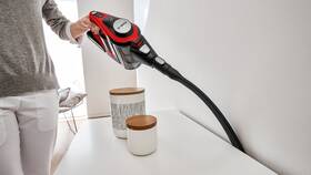 Tyčový vysavač Bosch BBS8214PET (s baterií) červený

 obrázek produktu 13 z 16
