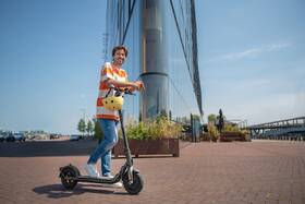 Elektrická koloběžka Ninebot by Segway Kickscooter F30E 

 obrázek produktu 17 z 24