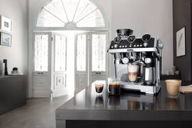 Espresso De'Longhi EC9665.M nerez

 obrázek produktu 15 z 15