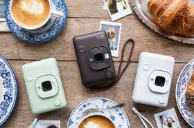 Instantní fotoaparát Fujifilm Instax mini LiPlay hnědý

 obrázek produktu 10 z 16