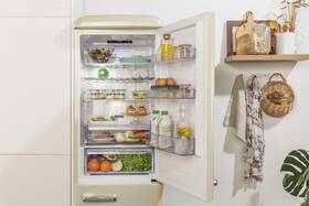 Chladnička s mrazničkou Gorenje ONRK619DC krémová

 obrázek produktu 13 z 20