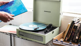 Gramofon Crosley Voyager zelený

 obrázek produktu 3 z 3
