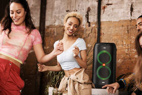 Party reproduktor JBL PARTYBOX 100 černý

 obrázek produktu 11 z 14
