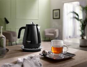 Rychlovarná konvice De'Longhi KBY2011.BK Eclettica SpecialTea černá

 obrázek produktu 7 z 7