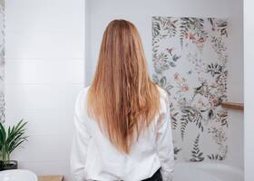 Žehlička na vlasy Concept GLAM Style VZ2110 bílá

 obrázek produktu 12 z 15