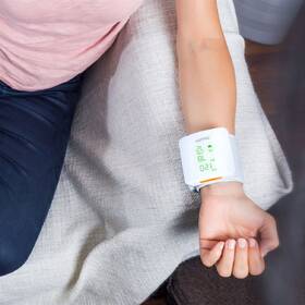 Tlakoměr na zápěstí iHealth VIEW BP7 bílý

 obrázek produktu 5 z 15
