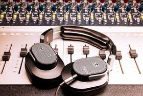 Sluchátka Austrian Audio Hi-X65 černá

 obrázek produktu 7 z 14