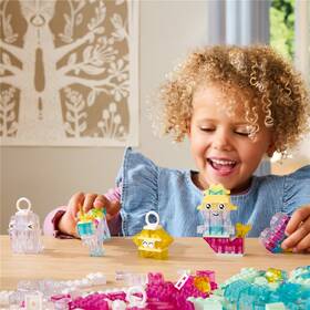 Stavebnice LEGO® Classic 11040 Kouzelná průhledná krabička 

 obrázek produktu 6 z 9