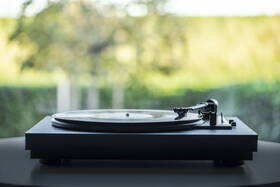 Gramofon Pro-Ject A1.2 OM10 černý

 obrázek produktu 10 z 10