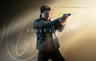 Postava Jamese Bonda míří zbraní, screenshot z traileru na hru 007 First Light
