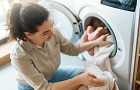 Nejčastější mýty o sušičkách prádla: Čemu nevěřit a proč se jich nebát